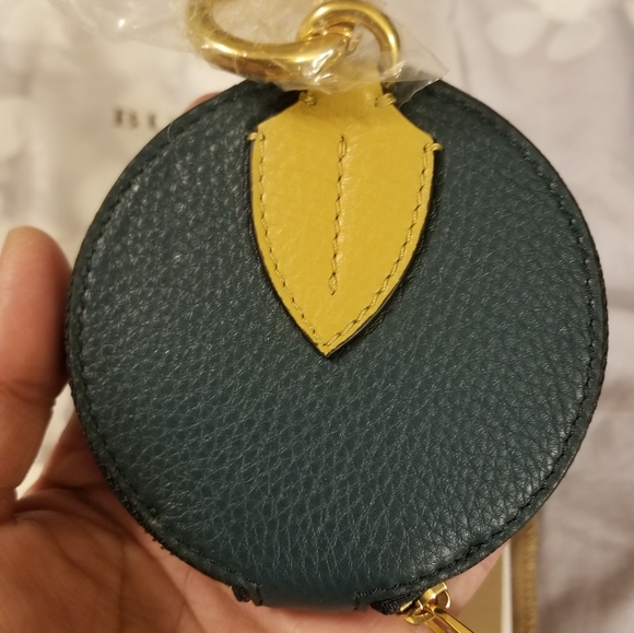 Burberry Small Round Leather Coin Case - Picture 3 of 9